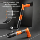 Pistola de clavos + accesorio